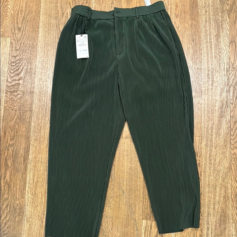 Zara Dark Green Pleated Men's Pants